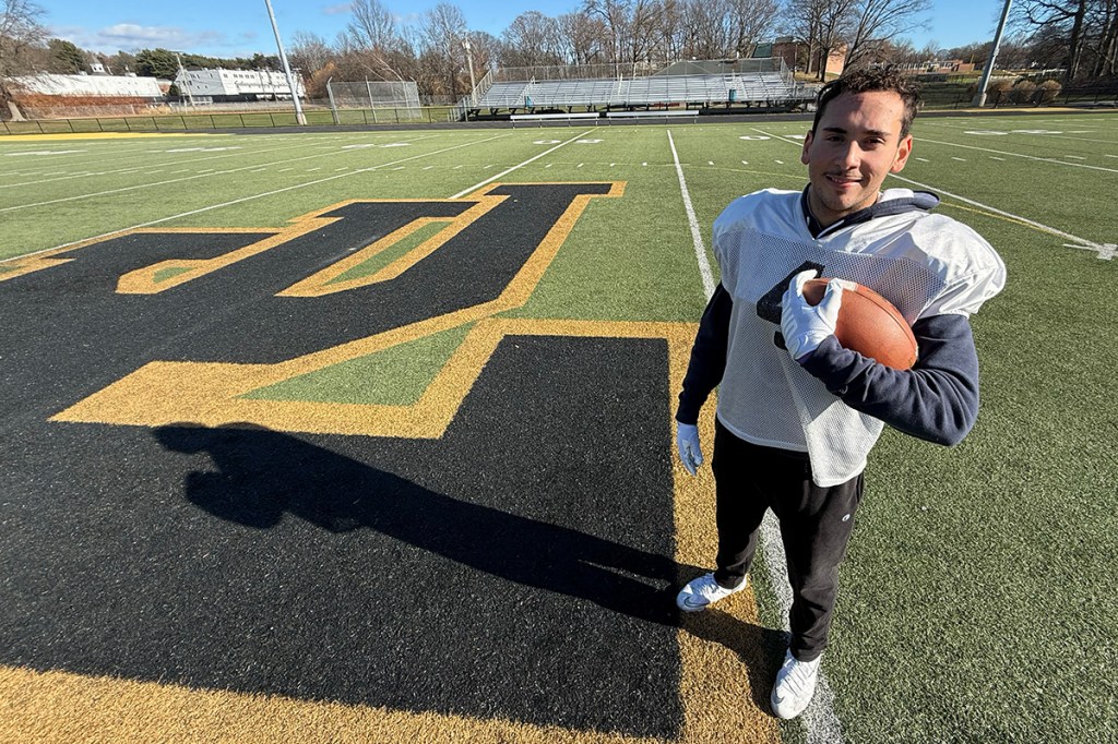 ON THE SIDELINES: Gonzalez’s Return From Back Injury Has Bolstered Jonathan Law’s Receiving&nbsp;Corps